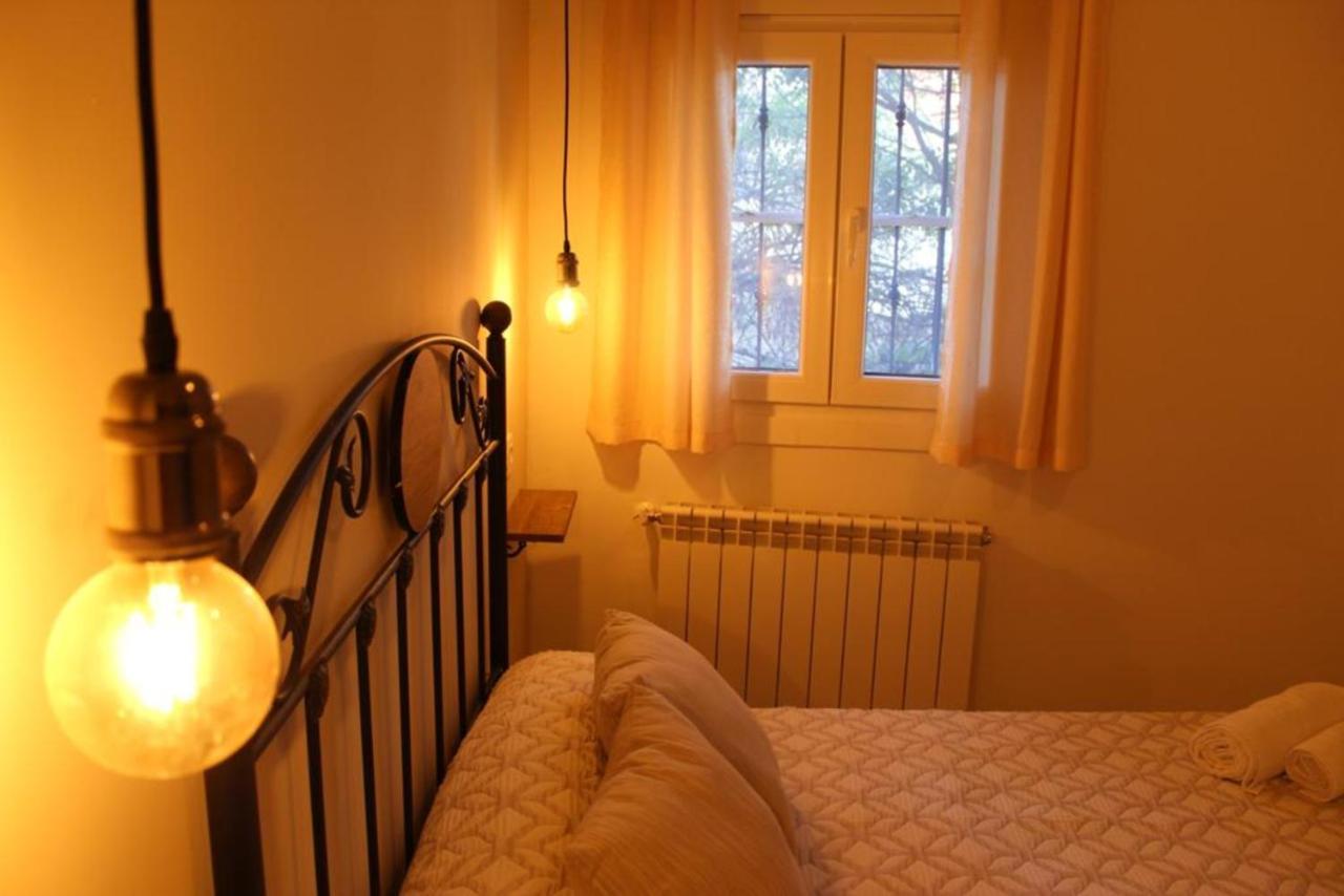 Apartamentos Rurales Parajes De Piedra Ibdes ภายนอก รูปภาพ